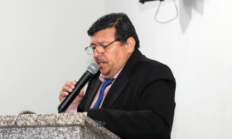 Presidente da Câmara Municipal de Araputanga, Paulinho Gato, reivindica restauração urgente no telhado da quadra de esportes Sidney de Freitas