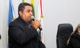 Câmara aprova indicação para implantação de placas de sinalização e faixa de pedestre em ruas próxima a escola municipal