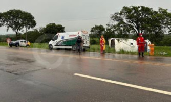 Mulher morre após veículo capotar em rodovia de MT