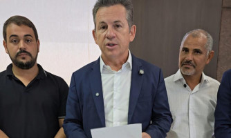 Governador anuncia reconstrução de pontes e de casas atingidas por enchentes