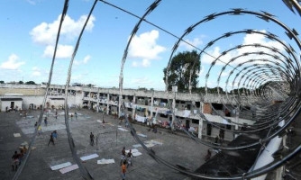 STF decide que prática de revista vexatória em presídios é ilegal