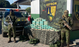 Ação conjunta apreende 64 tabletes de pasta base de cocaína e causa prejuízo de R$ 1,1 milhão às facções criminosas