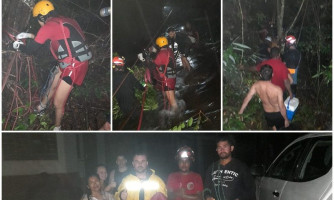 Bombeiros e voluntários resgatam nove pessoas que estavam ilhadas após tromba D’água na Cascada dos Namorados em Vila Bela