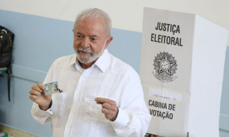 Com 98,81% das urnas apuradas, Lula está matematicamente eleito