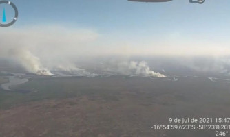 Corpo de Bombeiros Militar de Mato Grosso monitora incêndio florestal na Bolívia