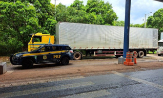 Em Cáceres PRF identifica caminhão adulterado