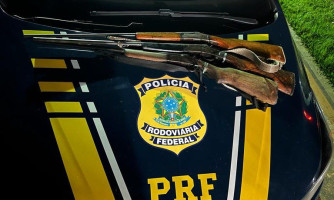 Em Comodoro/MT, PRF apreende armamentos em veículo