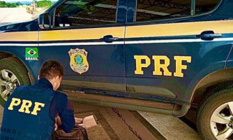 Em Cuiabá, PRF apreende droga em ônibus com auxílio de cão farejador