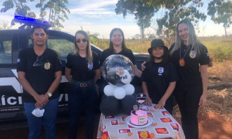 Equipe de delegacia homenageia garota, que desde muito pequena é fã da Polícia Civil em Mirassol d'Oeste
