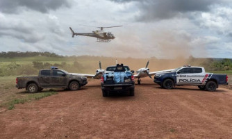 Forças de segurança interceptam avião e apreendem 400 kg de cocaína
