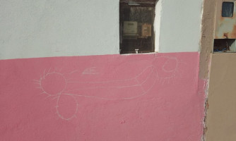 Homem é preso após desenhar órgão genital masculino em muro de projeto social em Pontes e Lacerda