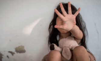 Homem é preso pela Polícia Civil após estupro cometido contra filha de seis anos