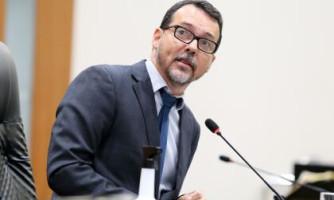 Lúdio propõe anular portaria da Seduc que retoma 100% de trabalho presencial nas escolas estaduais