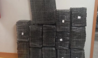 Motorista é preso após transportar 300 kg de droga em porta-malas de veículo em MT