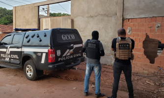 Operação da Polícia Civil cumpre mandados contra grupo criminoso investigado por tortura em Várzea Grande