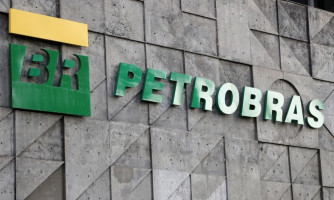 Petrobras anuncia reajuste nos preços da gasolina e do gás de cozinha