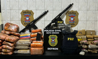Polícia Civil e PRF apreendem carga de 149 tabletes de maconha e pasta base e cocaína em caminhão boiadeiro