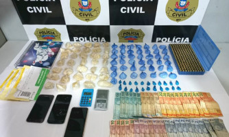 Polícia Civil prende mulher e comparsa com grande quantidade de drogas, munições e dinheiro em MT