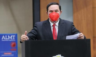 Presidente do PT nega desgaste e orienta atriz pornô procurar a justiça