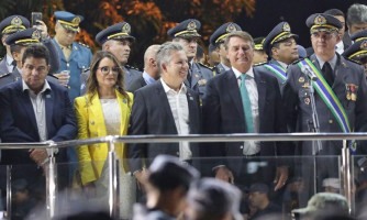 Presidente e governador promovem 506 policiais militares de MT