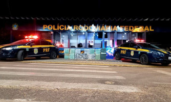 PRF em Alto Garças/MT encontra 496 kg de cocaína escondida em caminhão