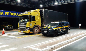 PRF prende homens suspeitos de praticar crime de receptação de caminhão em MT