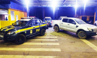 PRF recupera caminhonete roubada de família que estava mantida em cárcere privado em Pontes e Lacerda
