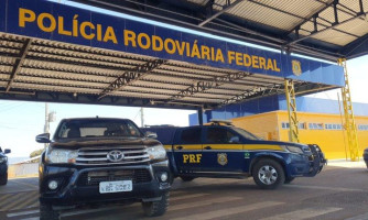 PRF recupera Hillux furtada em Pontes e Lacerda