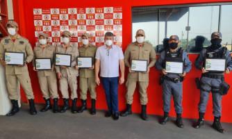RECONHECIMENTO: Deputado Moretto homenageia militares que salvaram pacientes de hospital em chamas
