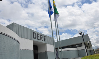 Suspeitos de agiotagem e extorsão são presos pela Polícia Civil quando chegavam a trabalho da vítima