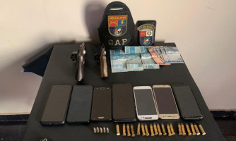 Vítimas em cárcere privado são libertadas e quatro homens presos em flagrante em Lambari D´Oeste
