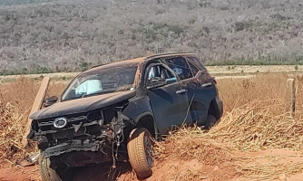 Caminhonete Hilux furtada em Cuiabá é localizada pela Polícia Civil na região de fronteira