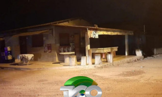 Dois homens foram presos em Pontes e Lacerda por suspeita de envolvimento na tentativa de homicídio em um bar.
