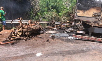 Caminhões pegam fogo após acidente e dois motoristas morrem em serra na BR-070 em MT