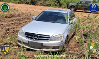 Gefron: Carro roubado é localizado em área de mata na cidade de Porto Esperidião