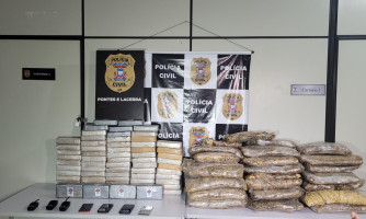 Polícia prende 115kg de entorpecentes em veículo no bairro Vila Guaporé em Pontes e Lacerda.