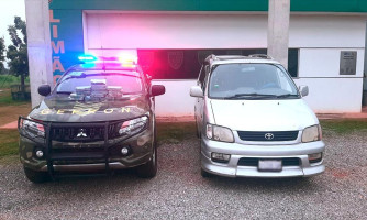 Casal de bolivianos é preso com 15 quilos de cocaína em van vinda de San Matias