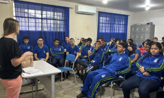 Jovens de Pontes e Lacerda participam de palestra e alistamento eleitoral em escolas