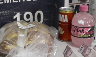 Dupla rouba Brahma, corote e pão doce em Cáceres, suspeitos simulavam estar armados