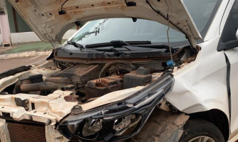 Acidente entre dois carros chama atenção em Pontes e Lacerda