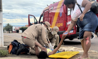 Acidente entre duas motocicletas deixa mulher ferida em Pontes e Lacerda