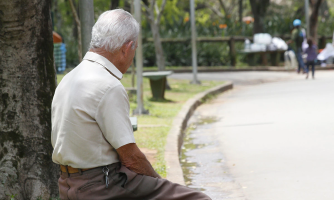 Senado analisa projeto que endurece penas para homicídio de idosos
