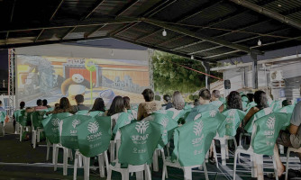 Noite de Cinema encanta famílias em Pontes e Lacerda com exibição gratuita do filme Panda 4
