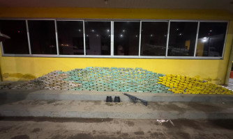 PRF apreende mais de 300 kg de drogas e armamento pesado em Cáceres (MT)