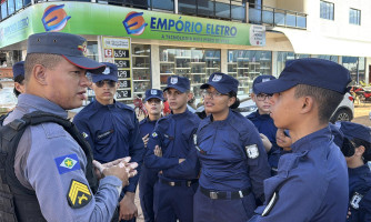 Polícia Militar realiza ação educativa com crianças para conscientização no trânsito em PL