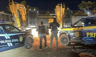 PRF e Polícia Civil recuperam no interior de Mato Grosso escavadeiras furtadas no Rio de Janeiro