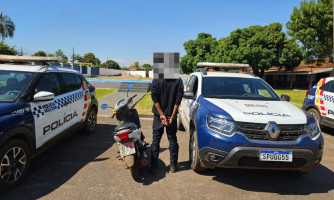Adolescente é detido por furtar moto no  Residencial Glória