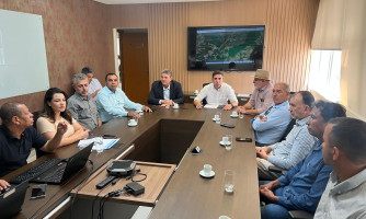 Moretto reforça a necessidade da construção de uma escola em Comodoro junto à Seduc