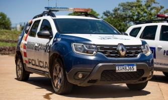 Homem de 63 anos é preso por tentativa de homicídio com facão em Comodoro