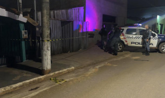 Homem é morto a  facadas no centro de Pontes e Lacerda